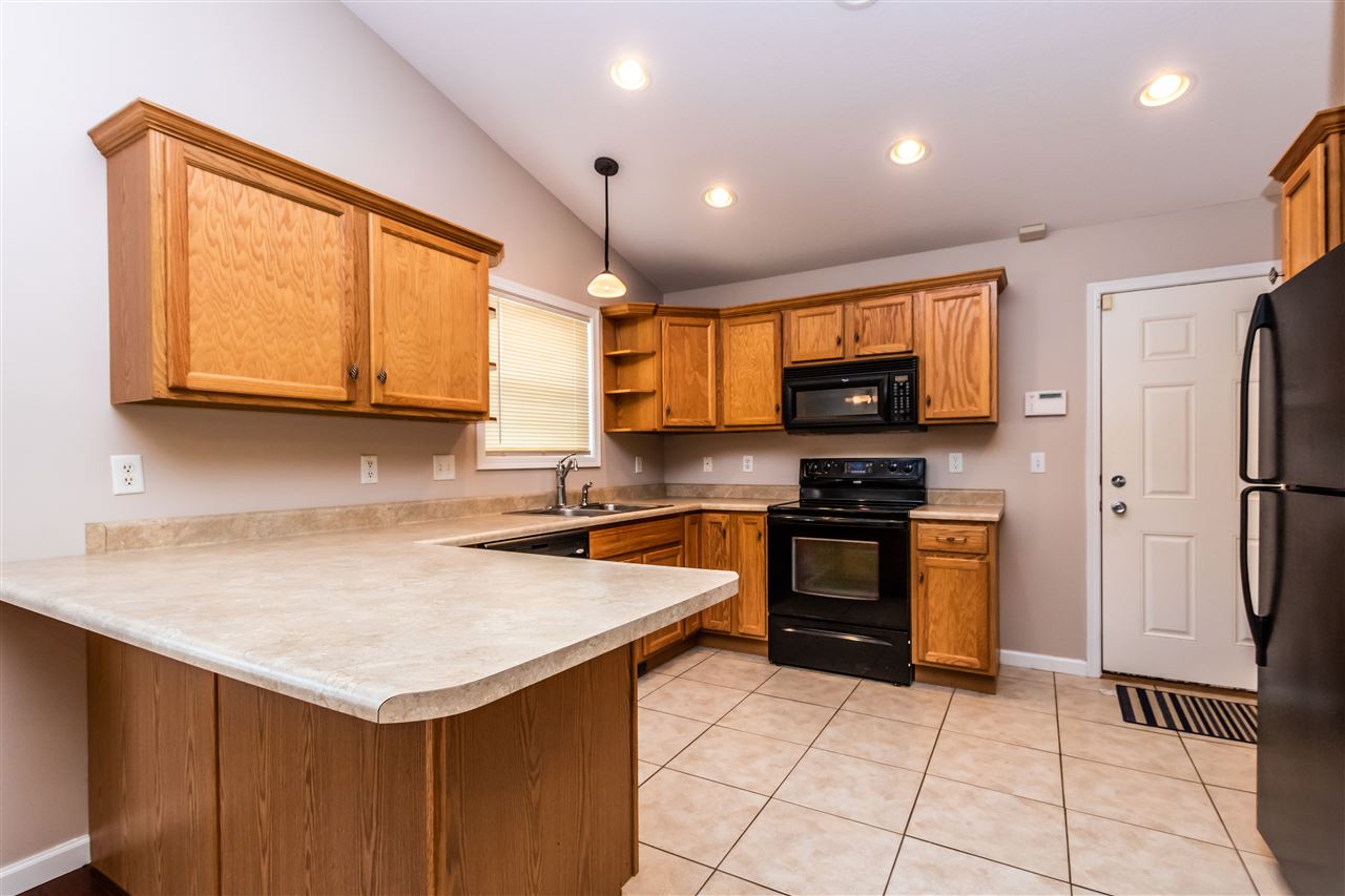 1308 West Cloverdale Road Chillicothe, IL 61523 - Photo 7 of 34 Gallery Image 7