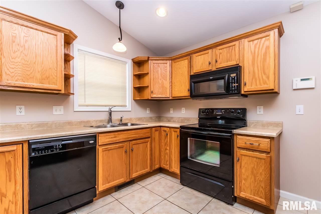1308 West Cloverdale Road Chillicothe, IL 61523 - Photo 8 of 34 Gallery Image 8