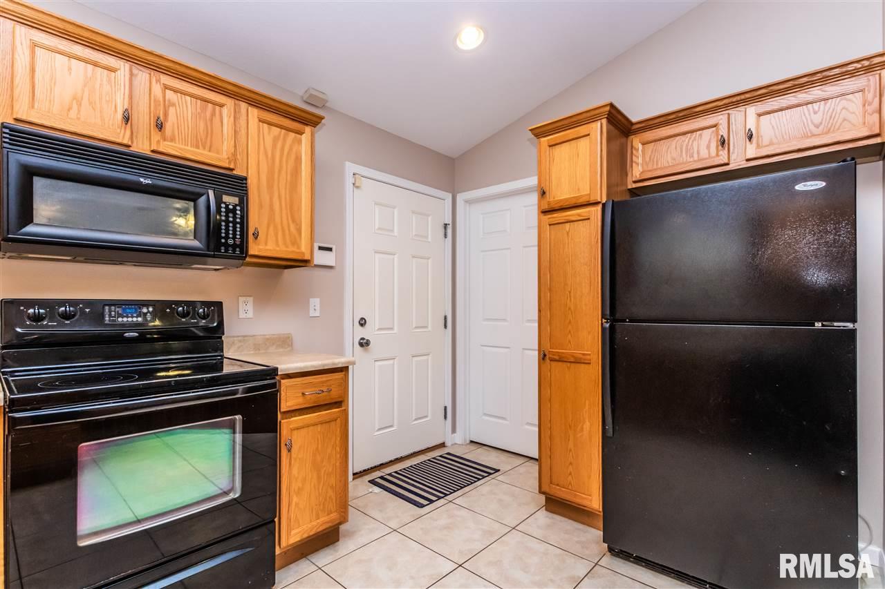 1308 West Cloverdale Road Chillicothe, IL 61523 - Photo 9 of 34 Gallery Image 9