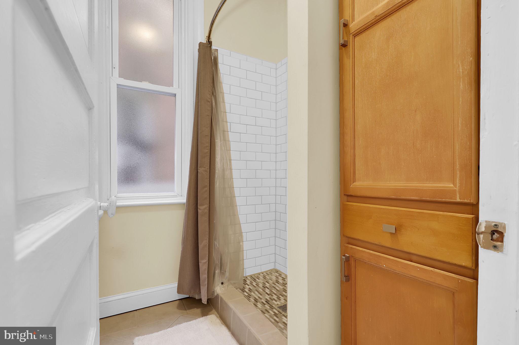 2511 North Calvert Street Baltimore, MD 21218 - Photo 8 of 45