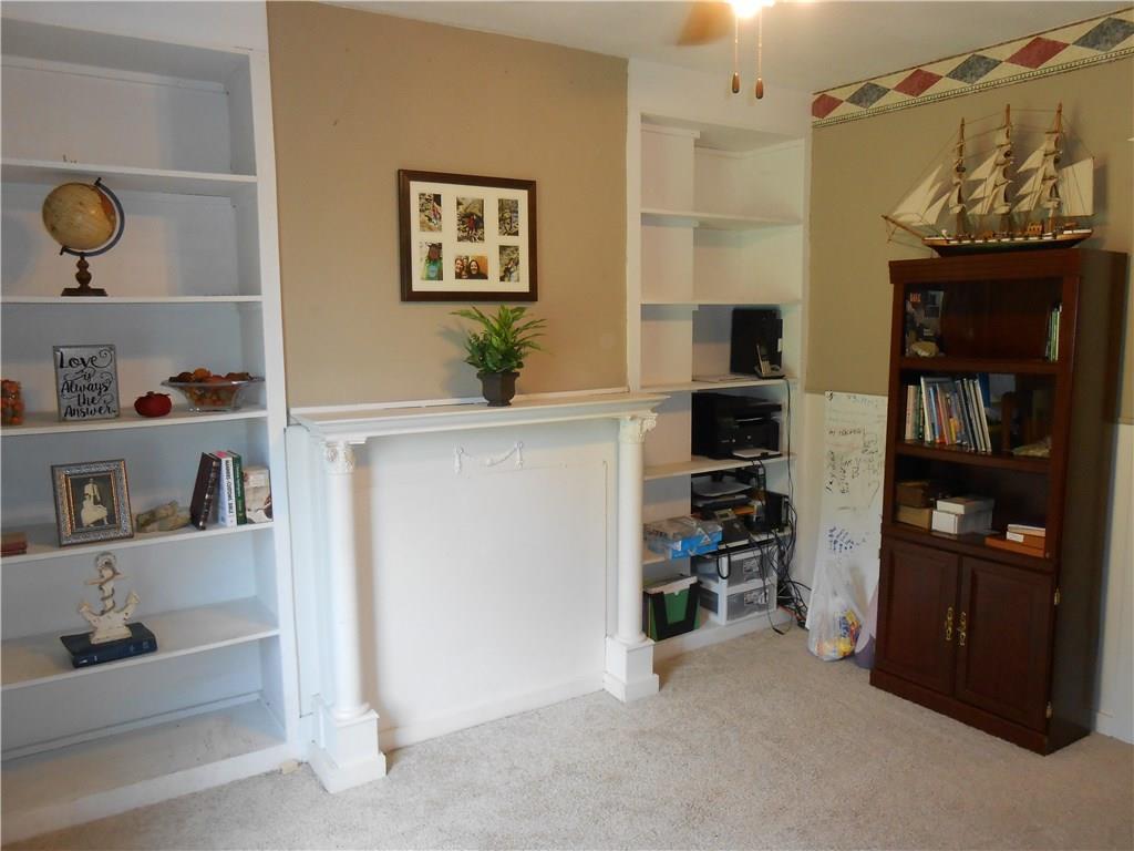 1960 South Burnett Road Springfield, OH 45505 - Photo 21 of 44