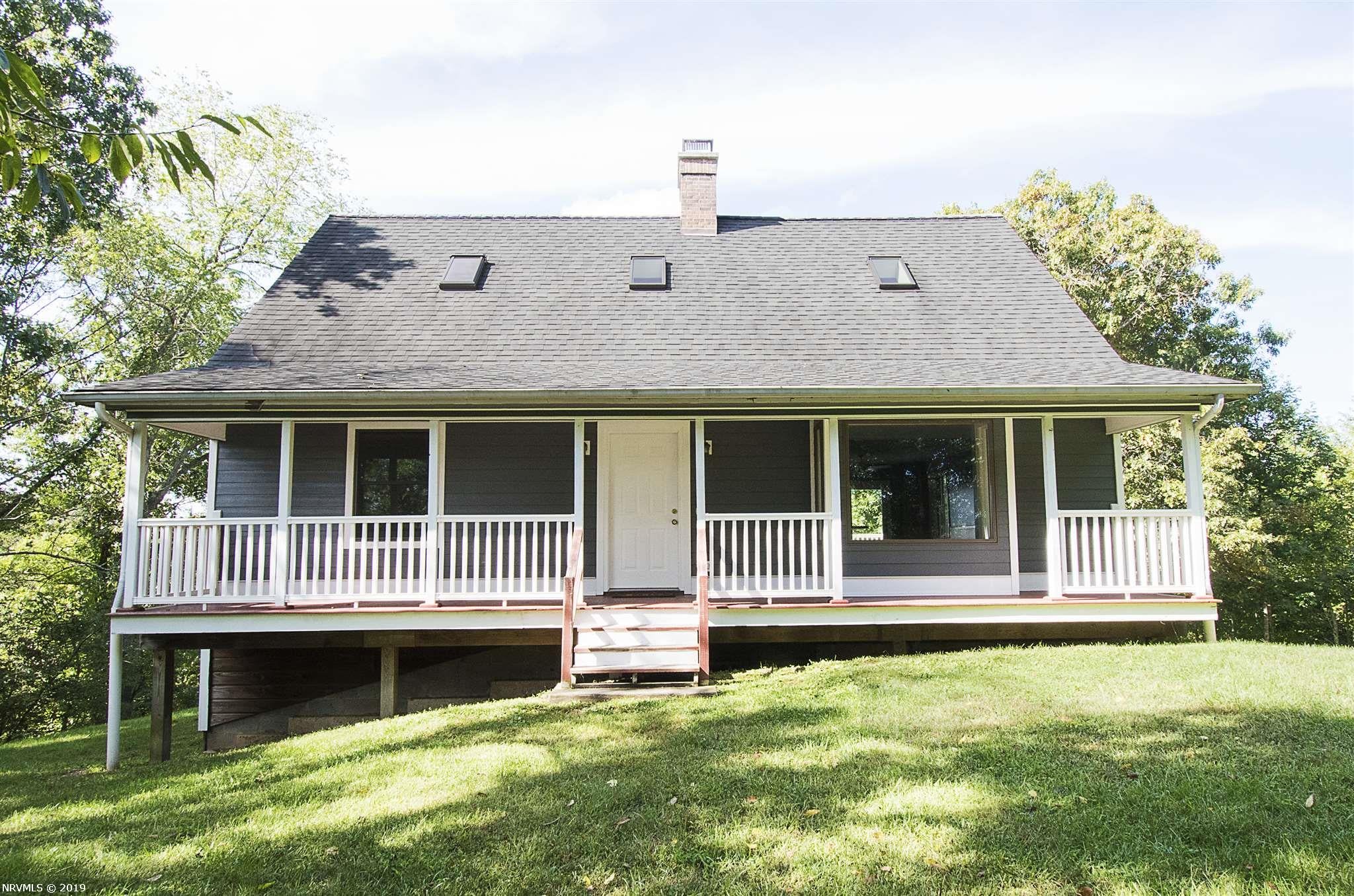 232 Fawn Lane Riner, VA 24149 - Photo 3 of 42 Gallery Image 3