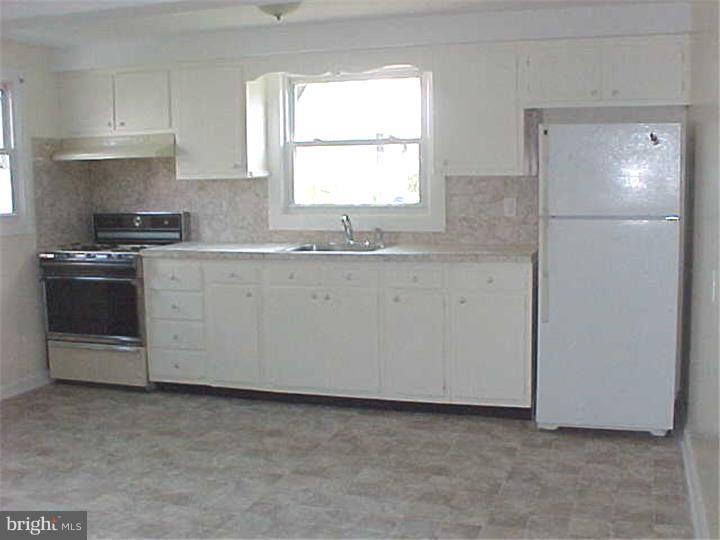 225 West Roland Road Brookhaven, PA 19015 - Photo 5 of 20 Gallery Image 5