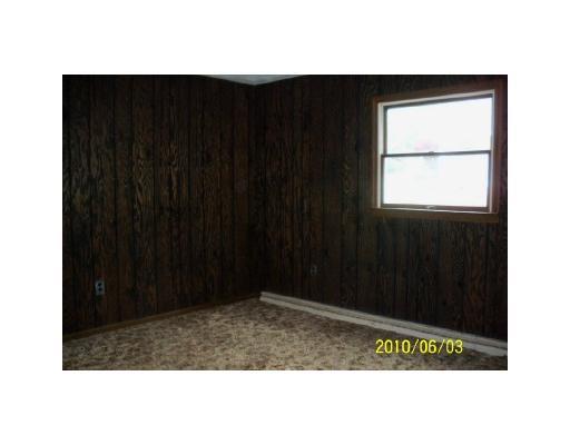 601 Sand Hill Road Mount Pleasant, PA 15666 - Photo 5 of 8 Master Bedroom.