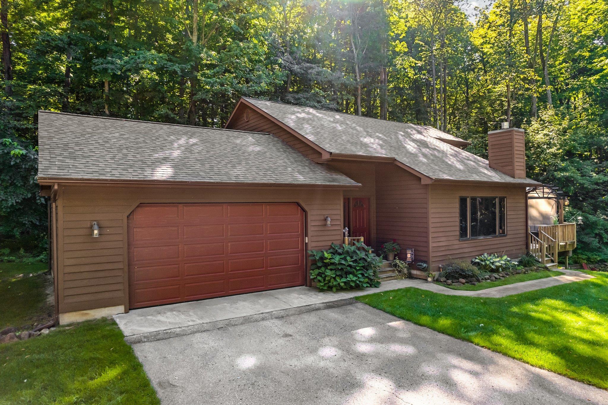 1428 Dracka Road Traverse City, MI 49685 - Photo 3 of 49 1906030-2.JPG