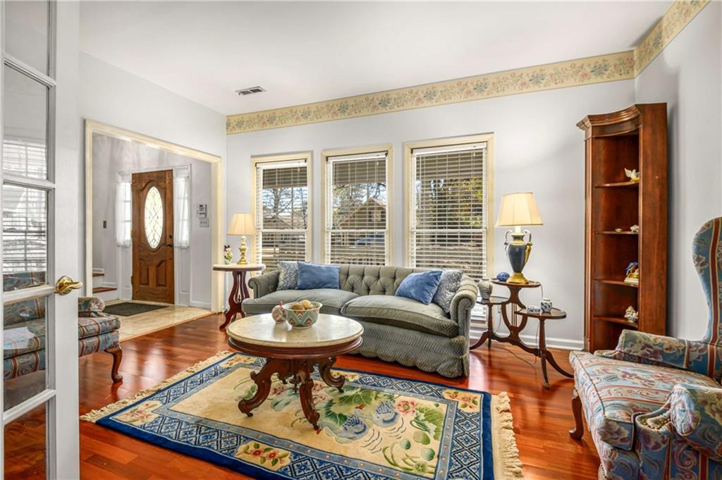 614 Robinson Avenue Southeast Atlanta, GA 30312 - Photo 13 of 74 a living room with furniture and a large window