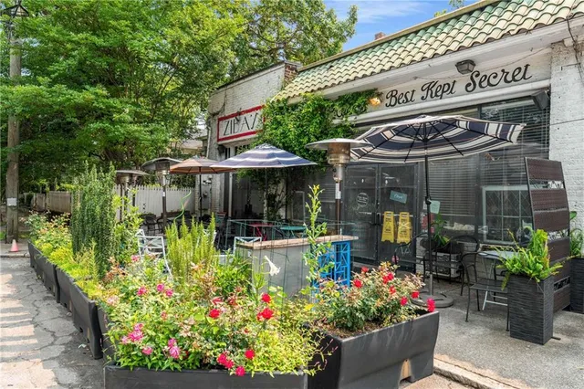 a view of outdoor space with sign board
