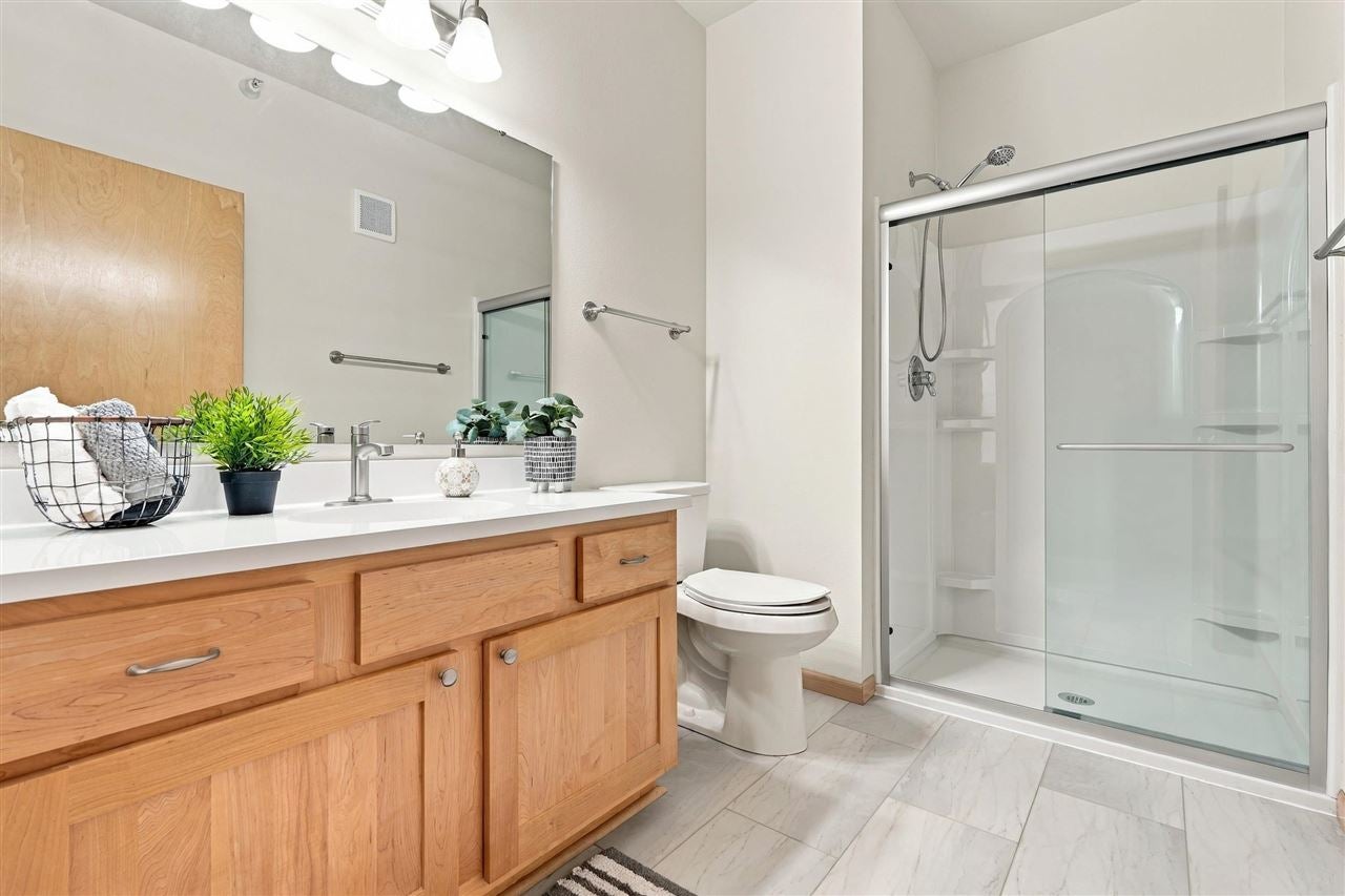 1092 Walnut Avenue, Unit 310 Riverside, IA 52327 - Photo 11 of 25 Gallery Image 11