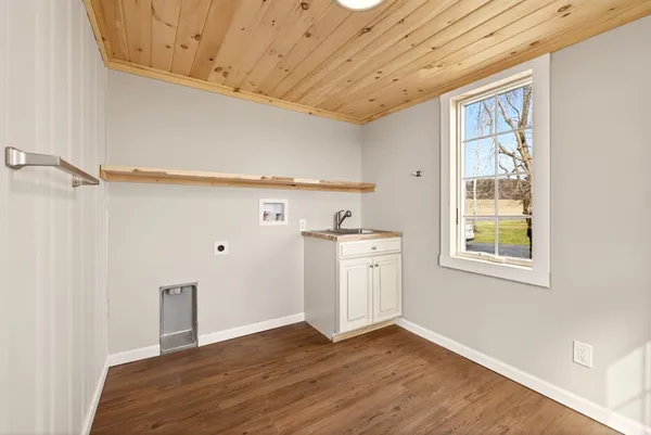 $1,999,999 | 4765 Seneca Point Road, Canandaigua Town, NY 14424