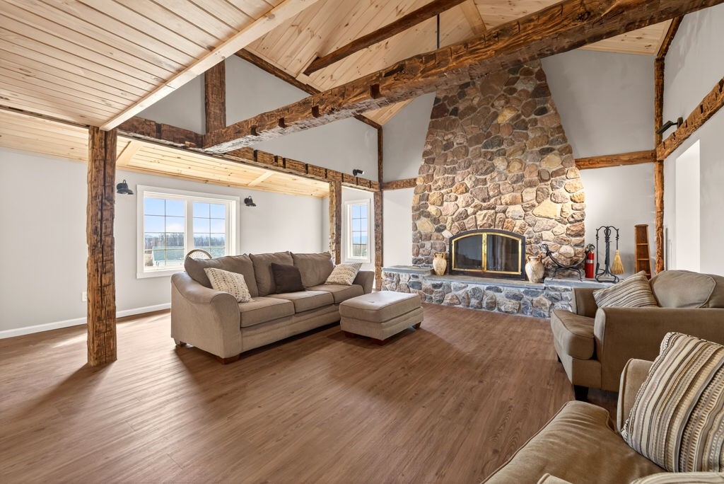 4765 Seneca Point Road Canandaigua Town, NY 14424 - Photo 6 of 50 White House great room