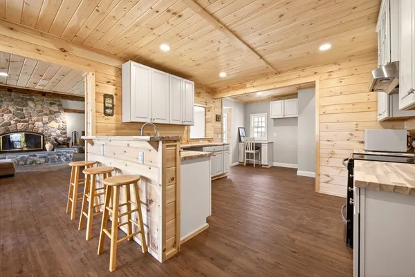 $1,999,999 | 4765 Seneca Point Road, Canandaigua Town, NY 14424