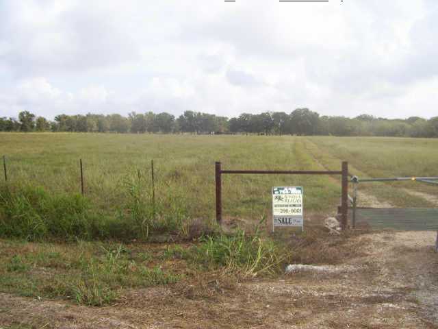 2471 Washburn Road Luling, TX 78648 - Photo 1 of 1 Exterior Front : Primary