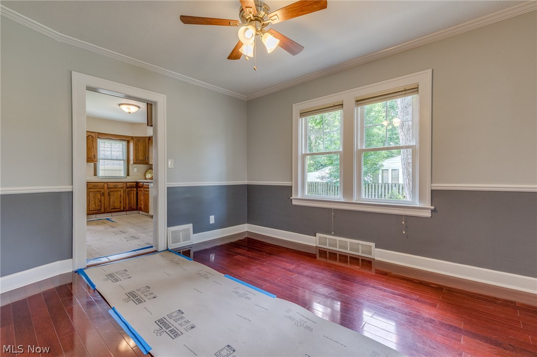 1161 Argonne Road Cleveland, OH 44121 - Photo 9 of 31 Gallery Image 9