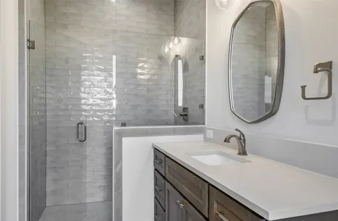 $2,990,000 | 207 Gwendolyns Trail, Wimberley, TX 78676