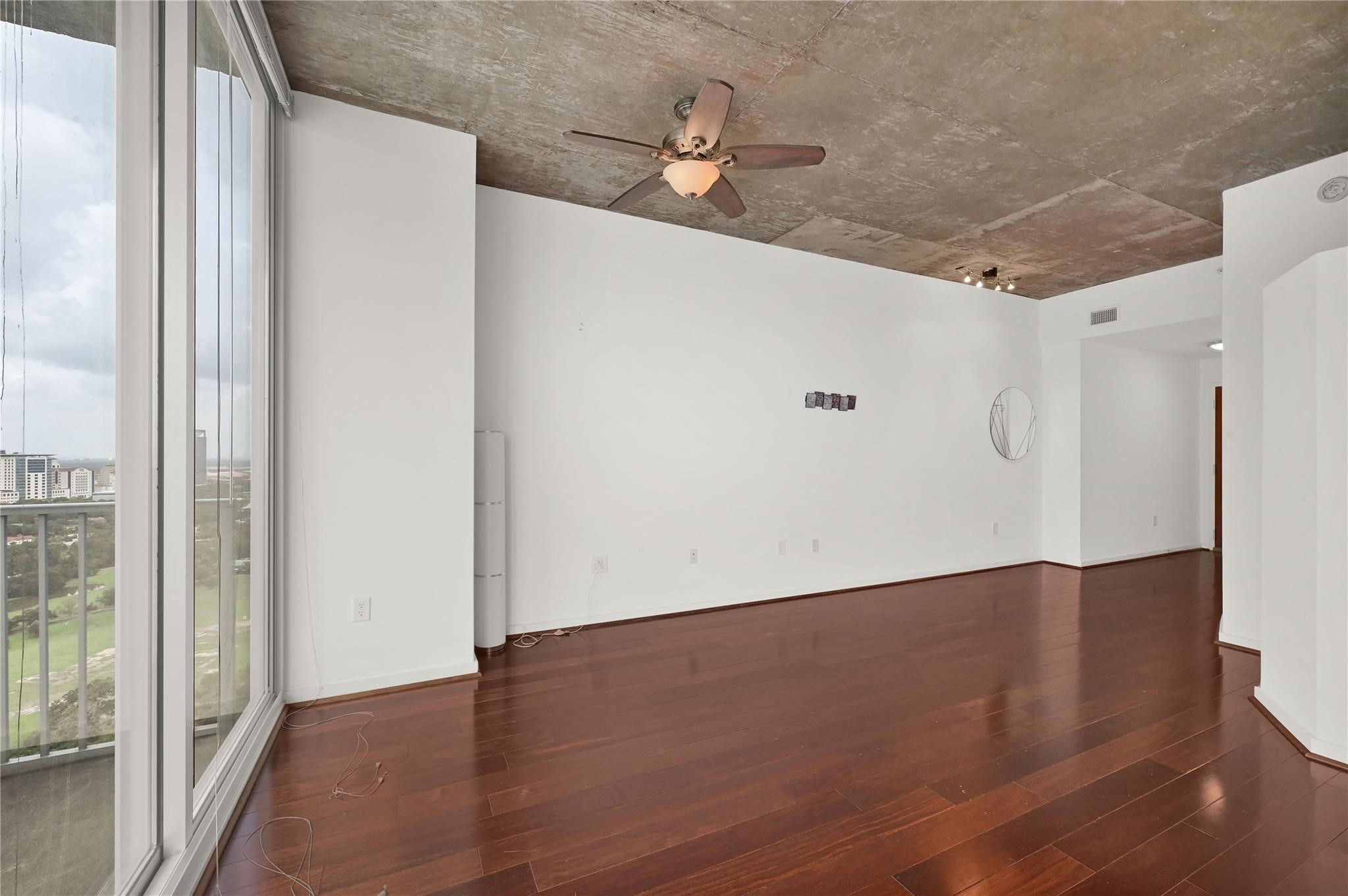 5925 Almeda Road, Unit 12516 Houston, TX 77004 - Photo 5 of 20