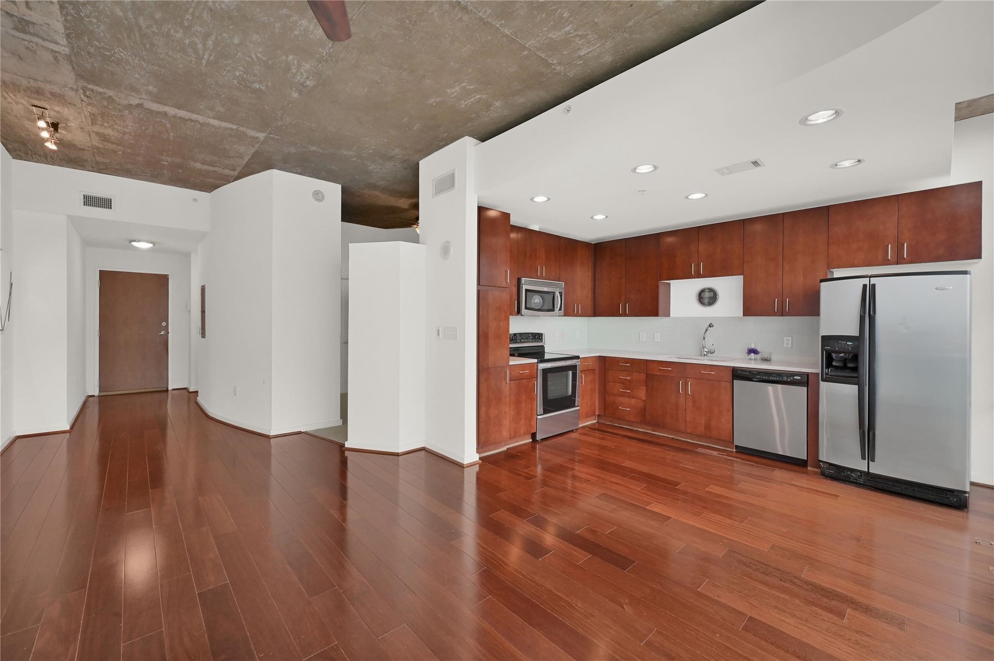 5925 Almeda Road, Unit 12516 Houston, TX 77004 - Photo 6 of 20