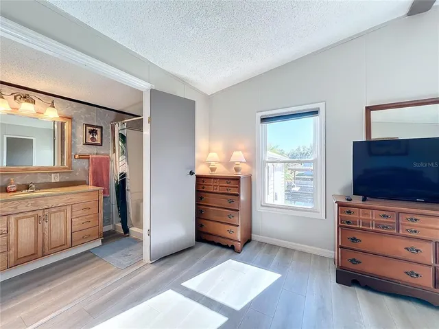 $239,900 | 13426 Palm Drive, Astatula, FL 34705