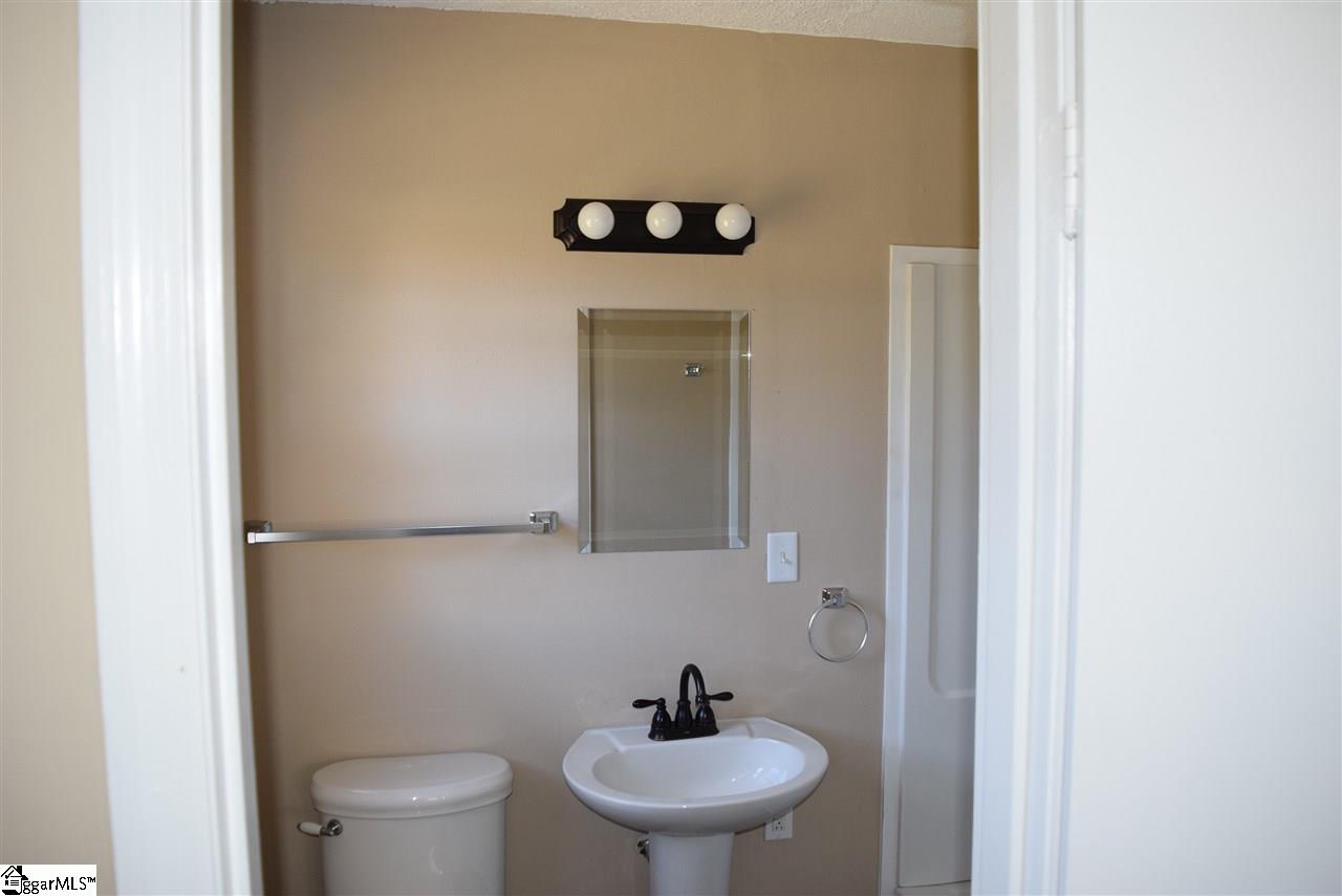 113 State Rd S-42-2288 Spartanburg, SC 29307 - Photo 14 of 15 Gallery Image 14