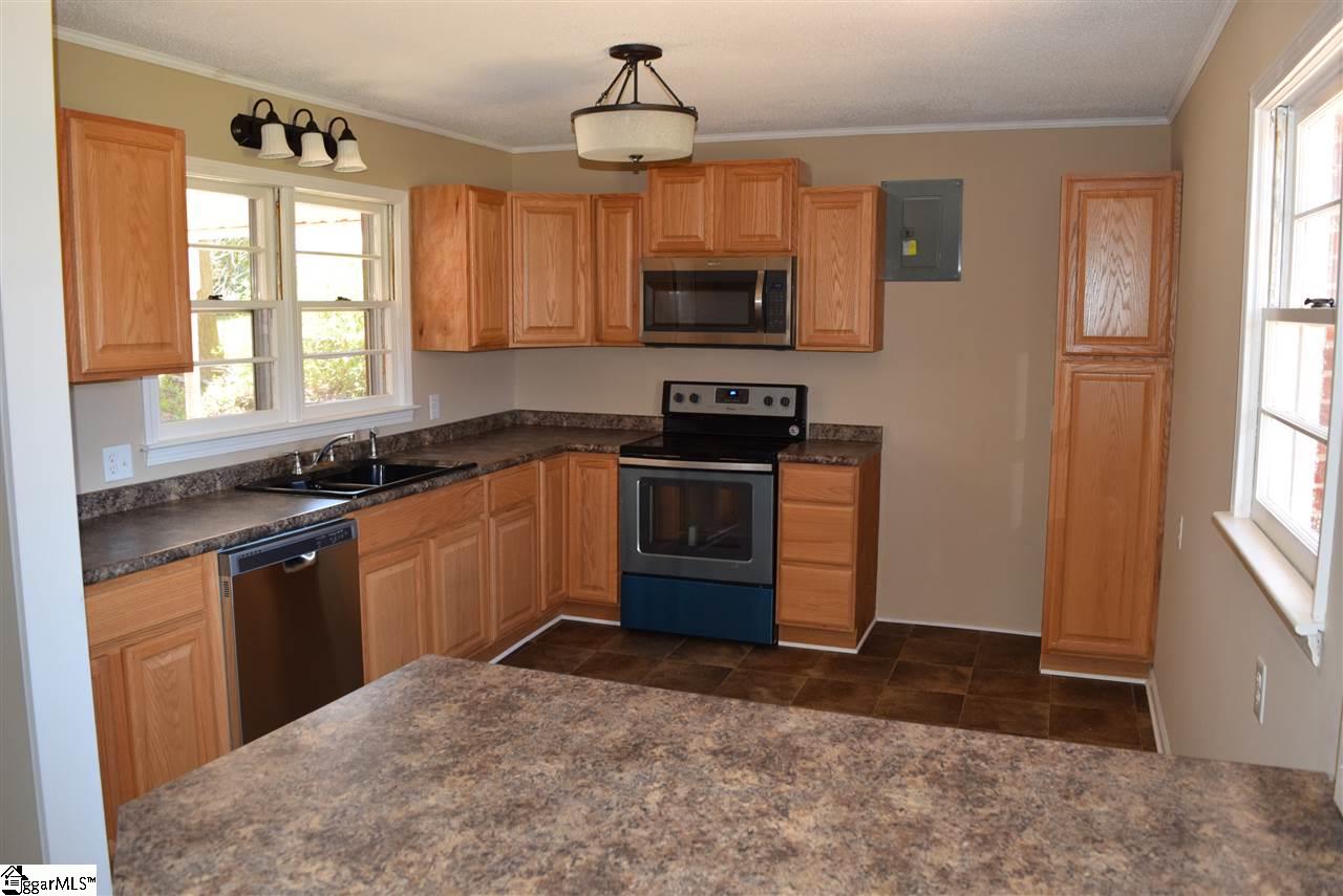 113 State Rd S-42-2288 Spartanburg, SC 29307 - Photo 3 of 15 Gallery Image 3