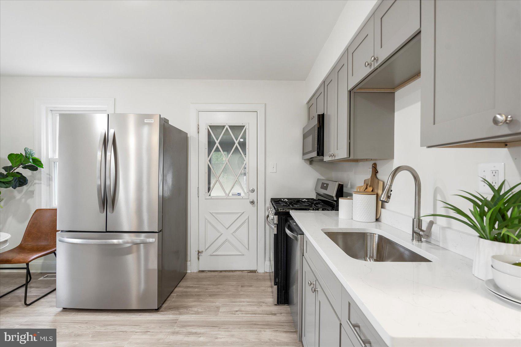 5723 Onnen Road Baltimore, MD 21206 - Photo 13 of 36 Gallery Image 13