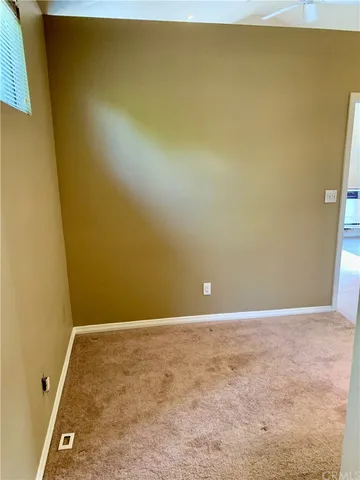 $1,995 | 5440 Denny Avenue, North Hollywood, CA 91601