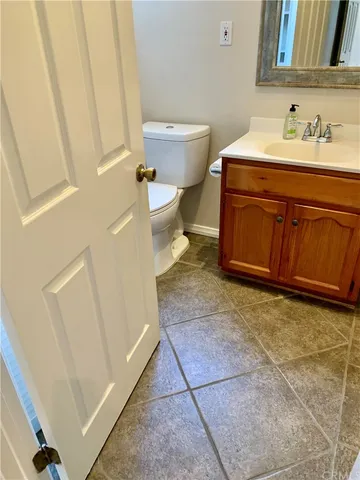 $1,995 | 5440 Denny Avenue, North Hollywood, CA 91601