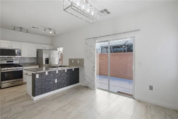 $1,800 | 6316 Rolling Rose Street, Unit 102, North Las Vegas, NV 89081