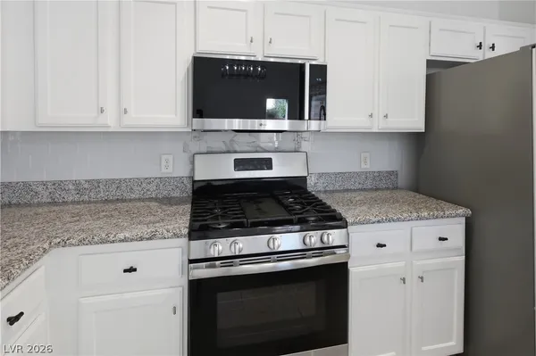 $1,800 | 6316 Rolling Rose Street, Unit 102, North Las Vegas, NV 89081