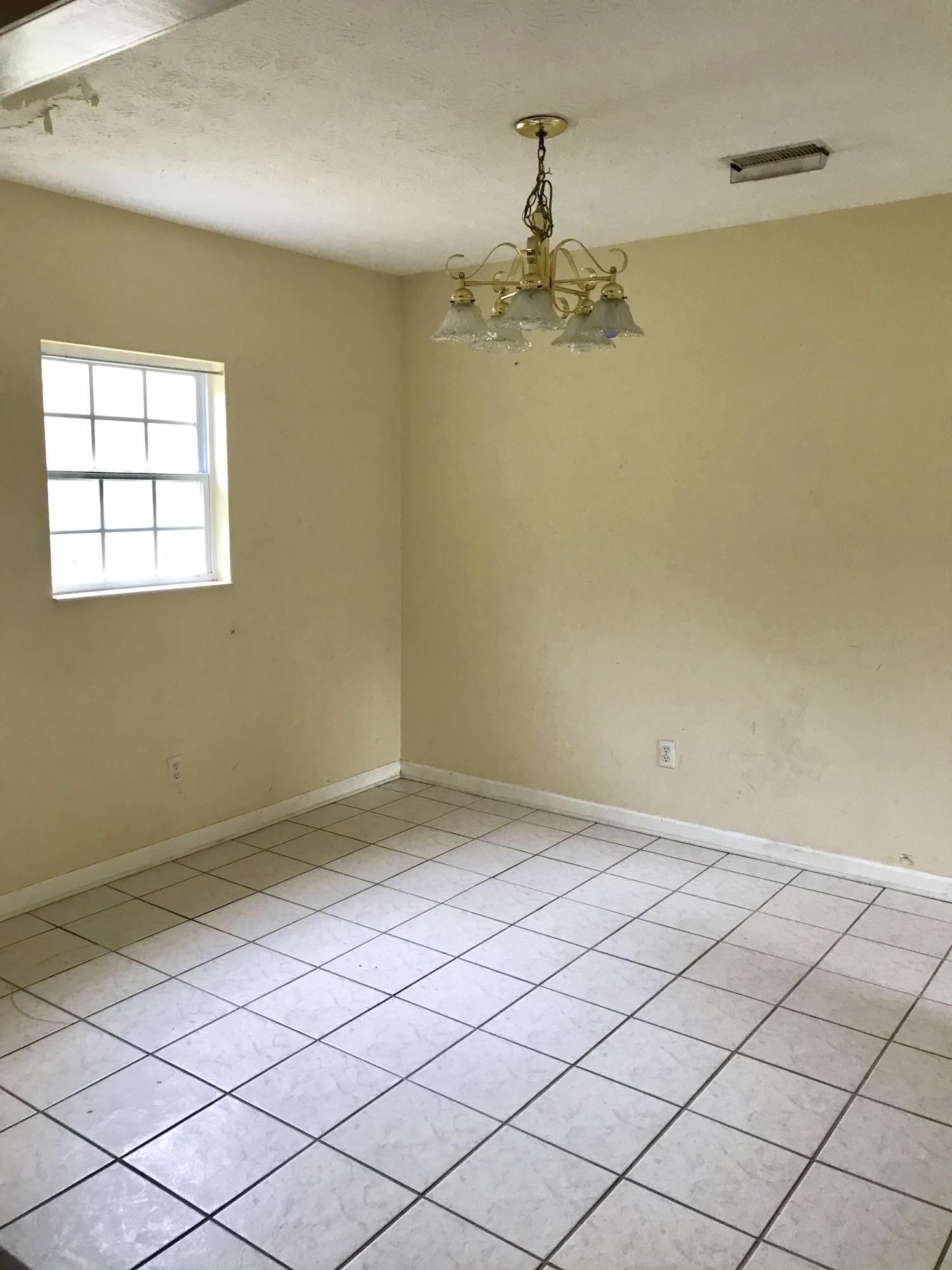8215 Tamarack Road Knoxville, TN 37919 - Photo 11 of 29 fullsizeoutput_1c2