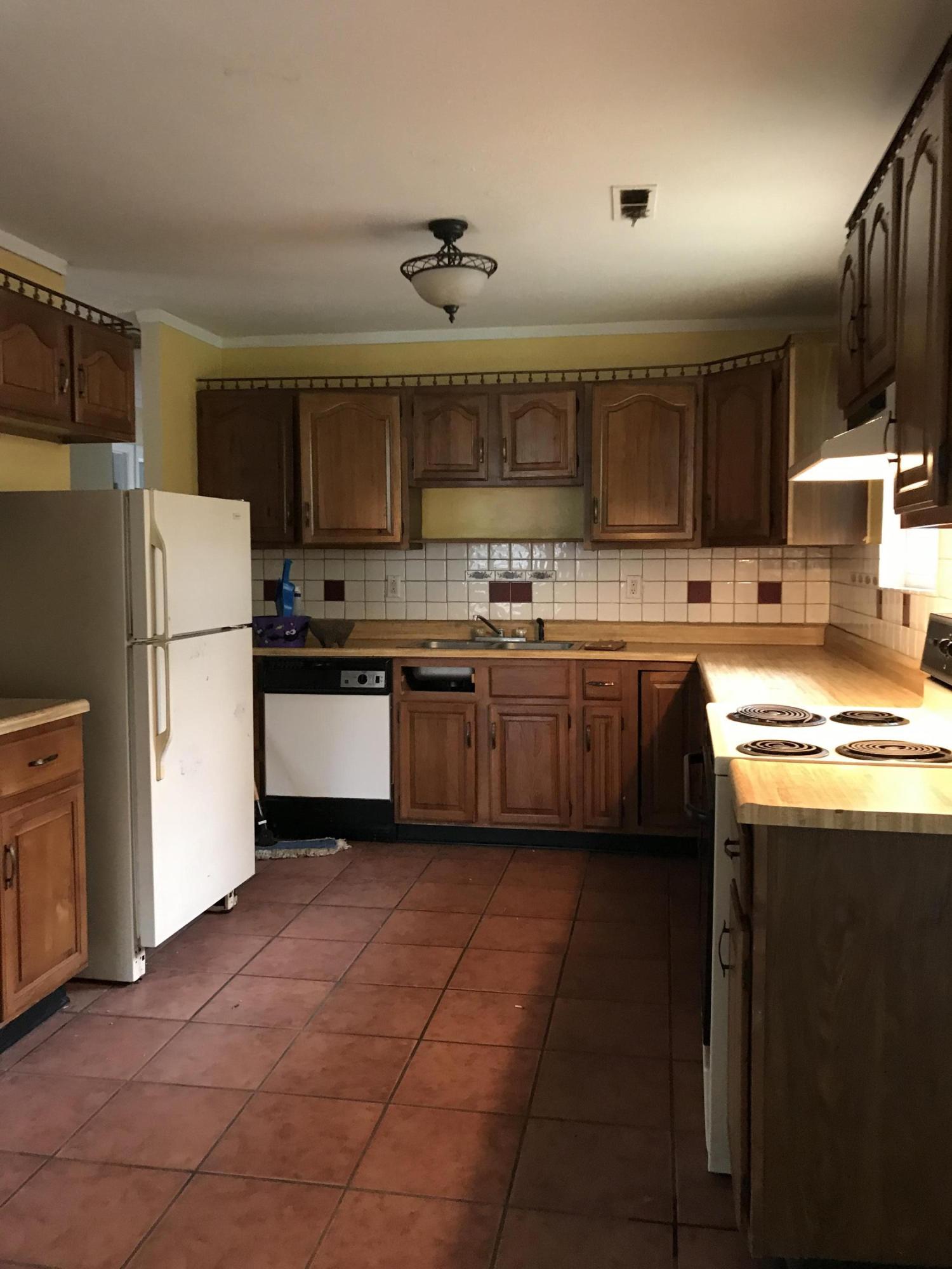 8215 Tamarack Road Knoxville, TN 37919 - Photo 13 of 29 pjPMYb8bS3uVBYupRyZ%CA