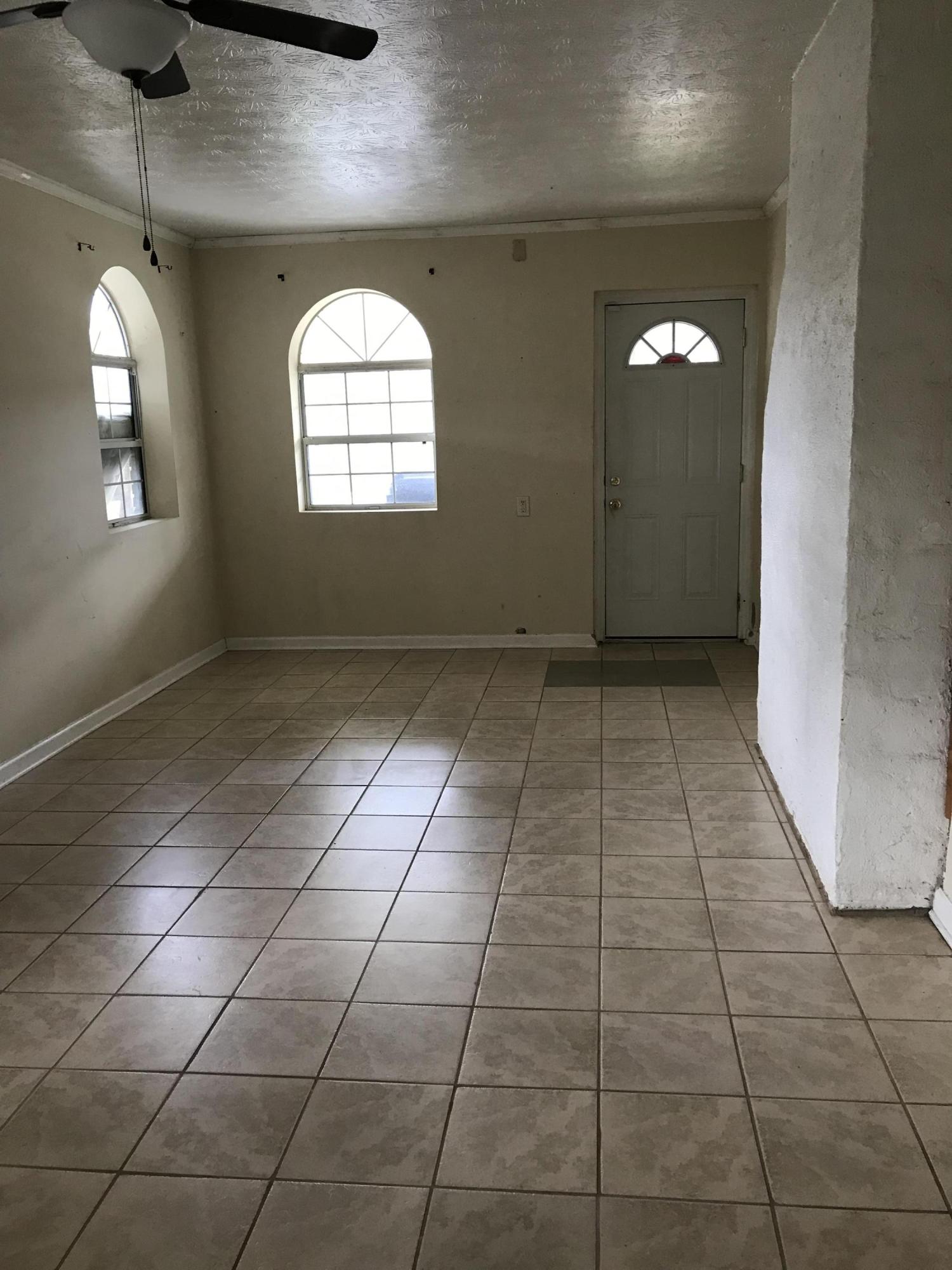 8215 Tamarack Road Knoxville, TN 37919 - Photo 15 of 29 %uCPA4HAT8ahtHA7HQJ4bg