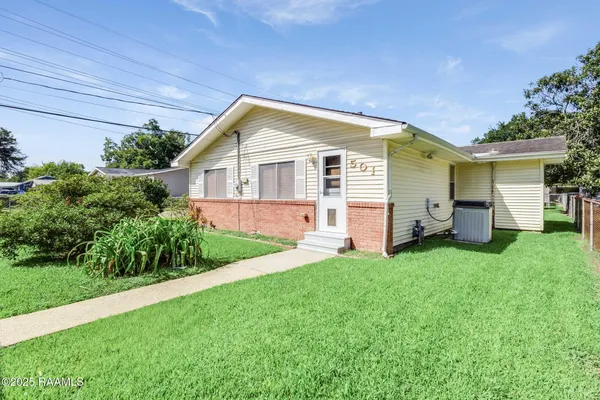 $104,900 | 501 West Dale Street, New Iberia, LA 70560