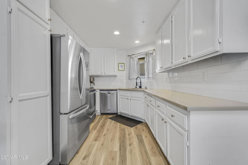 2713 Antonio Drive, Unit 210 Camarillo, CA 93010 - Photo 10 of 26