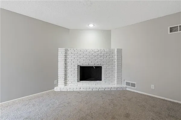 $220,000 | 8240 Northwest Birch Lane, Kansas City, MO 64151