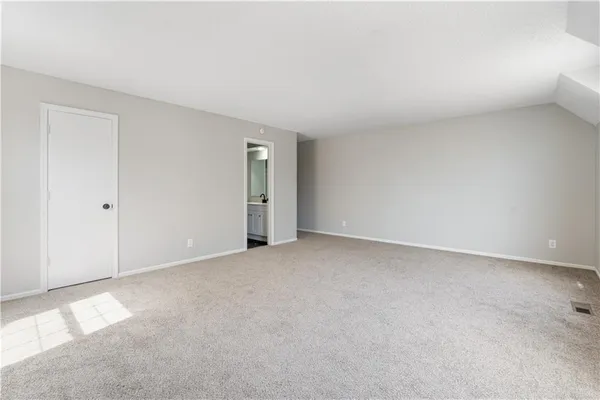 $220,000 | 8240 Northwest Birch Lane, Kansas City, MO 64151