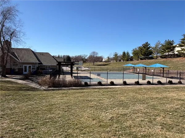 $220,000 | 8240 Northwest Birch Lane, Kansas City, MO 64151