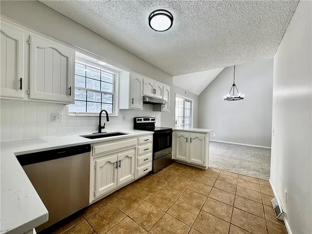 $225,000 | 8240 Northwest Birch Lane, Kansas City, MO 64151