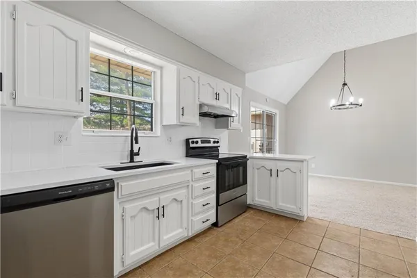 $220,000 | 8240 Northwest Birch Lane, Kansas City, MO 64151