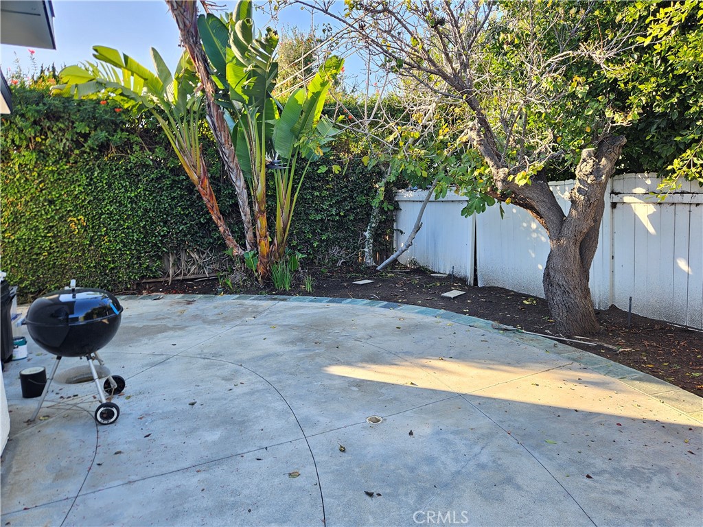 292 Villanova Road Costa Mesa, CA 92626 - Photo 17 of 19