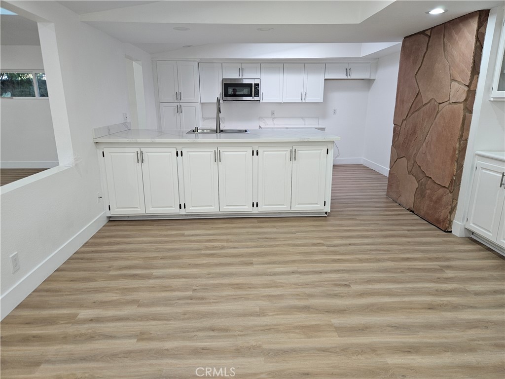 292 Villanova Road Costa Mesa, CA 92626 - Photo 4 of 19