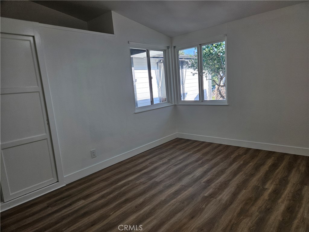 292 Villanova Road Costa Mesa, CA 92626 - Photo 9 of 19