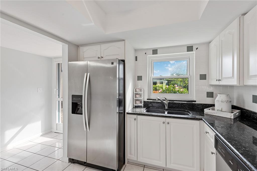 5590 Rattlesnake Hammock Road, Unit M101 Naples, FL 34113 - Photo 4 of 14 Gallery Image 4