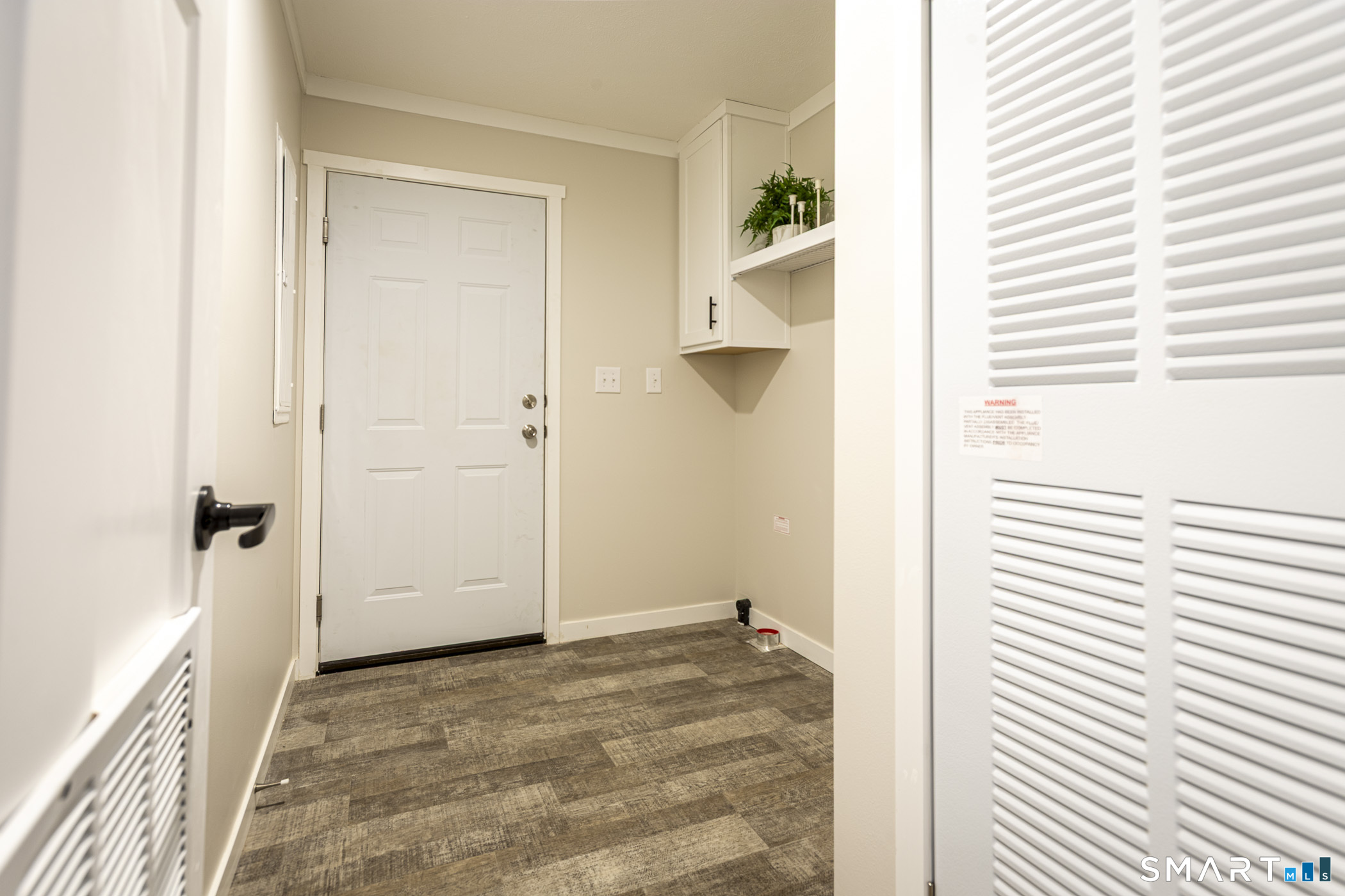 67 Middle Road Enfield, CT 06082 - Photo 15 of 35 a view of a room that has a window in it