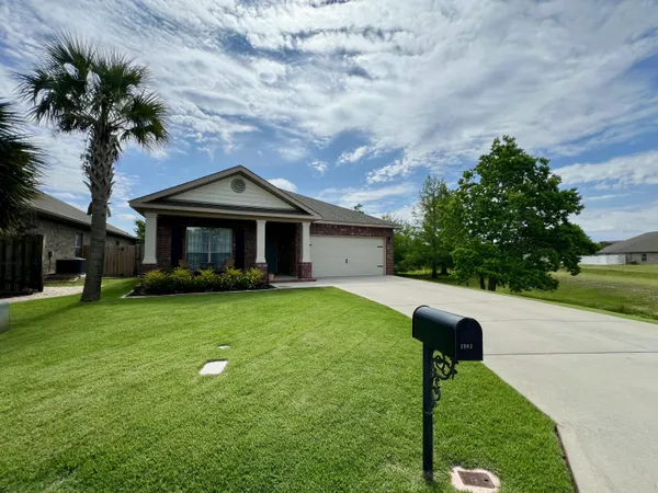 $389,000 | 1903 Coast Court, Gulf Breeze, FL 32563