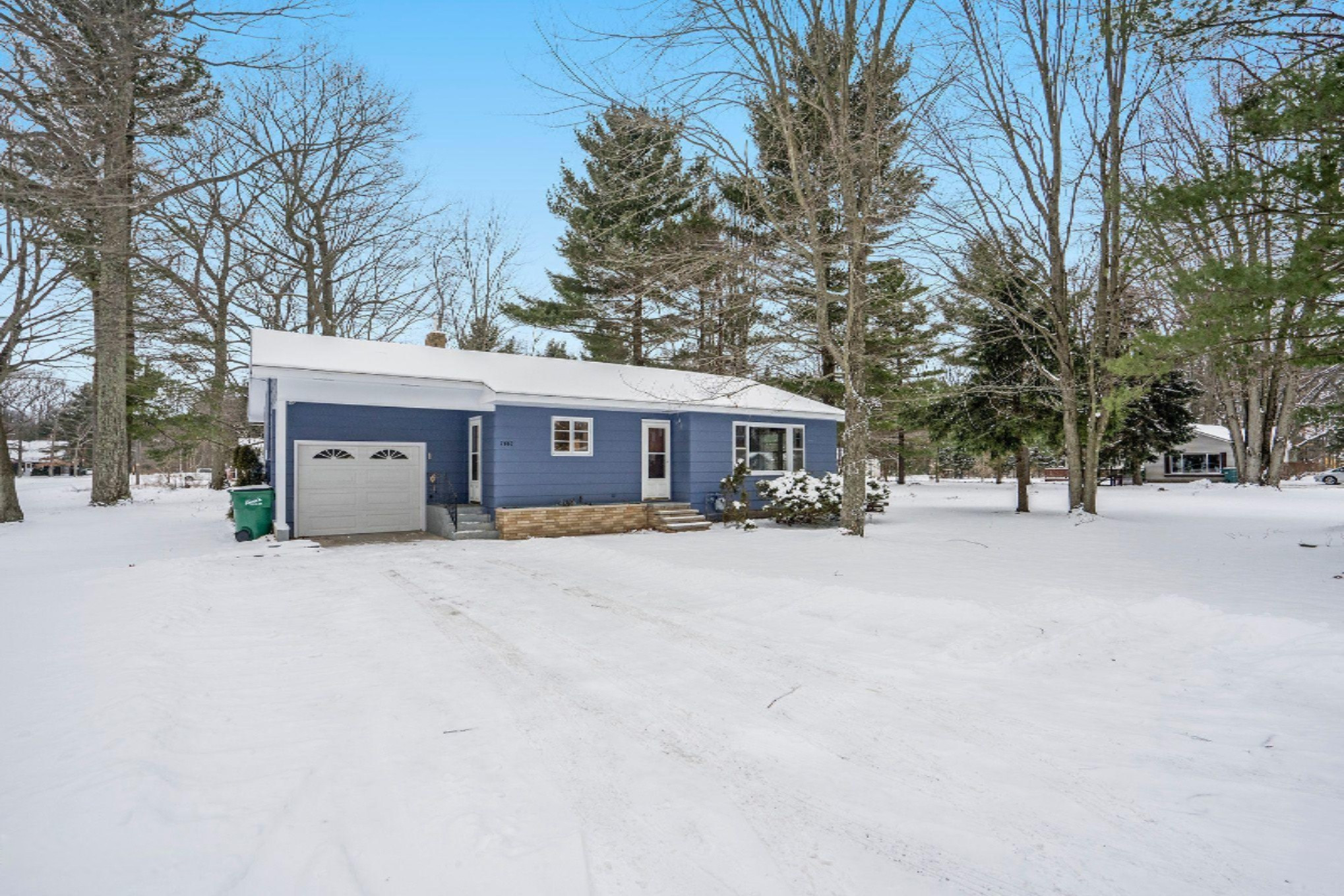 7889 South Michigan Avenue Rothbury, MI 49452 - Photo 1 of 25 17