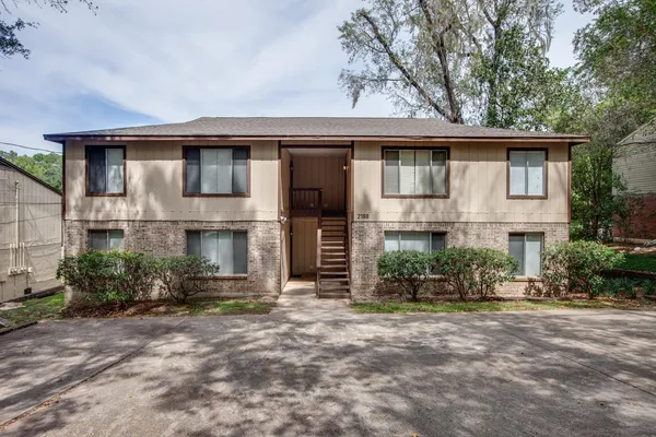 $1,250 | 2188 Claremont Lane, Unit A, Tallahassee, FL 32301
