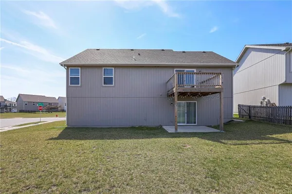 $370,000 | 721 Shane Lane, Belton, MO 64012