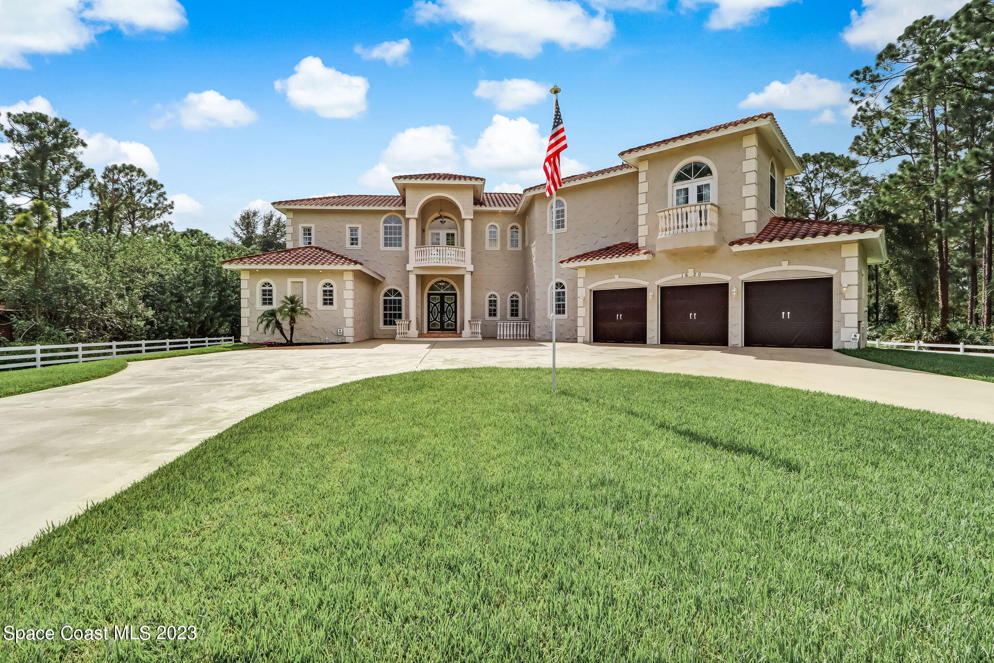 1620 Henley Road Northwest Palm Bay, FL 32907 - Photo 5 of 152 5-web-or-mls-1620 Henley Rd NW (4 of 14