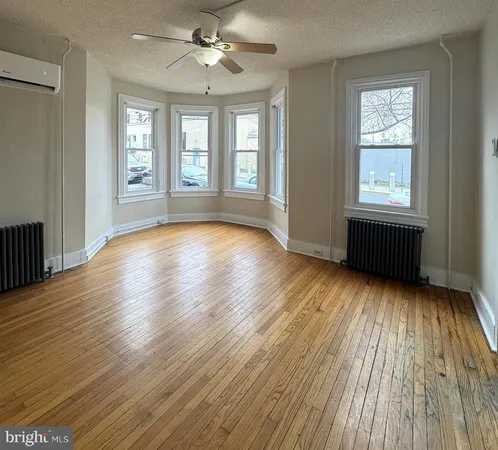 $1,500 | 211 South Maple Avenue, Martinsburg, WV 25401