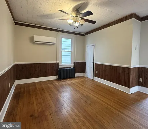 $1,500 | 211 South Maple Avenue, Martinsburg, WV 25401